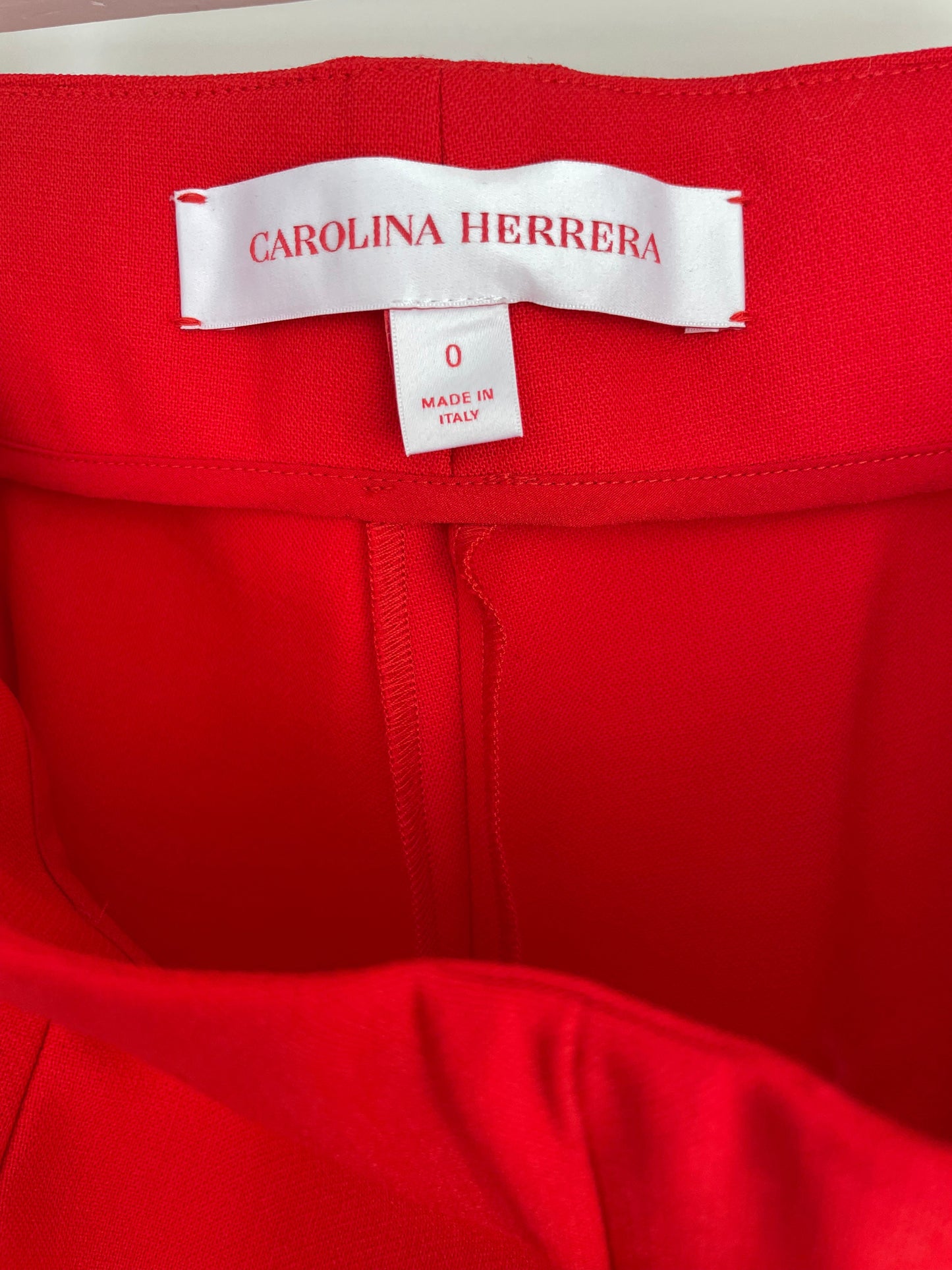 *CURRENT SEASON* Carolina Herrera Red Three Piece Tro rs, Jacket and Blo  Set Size US 0 (UK 4)