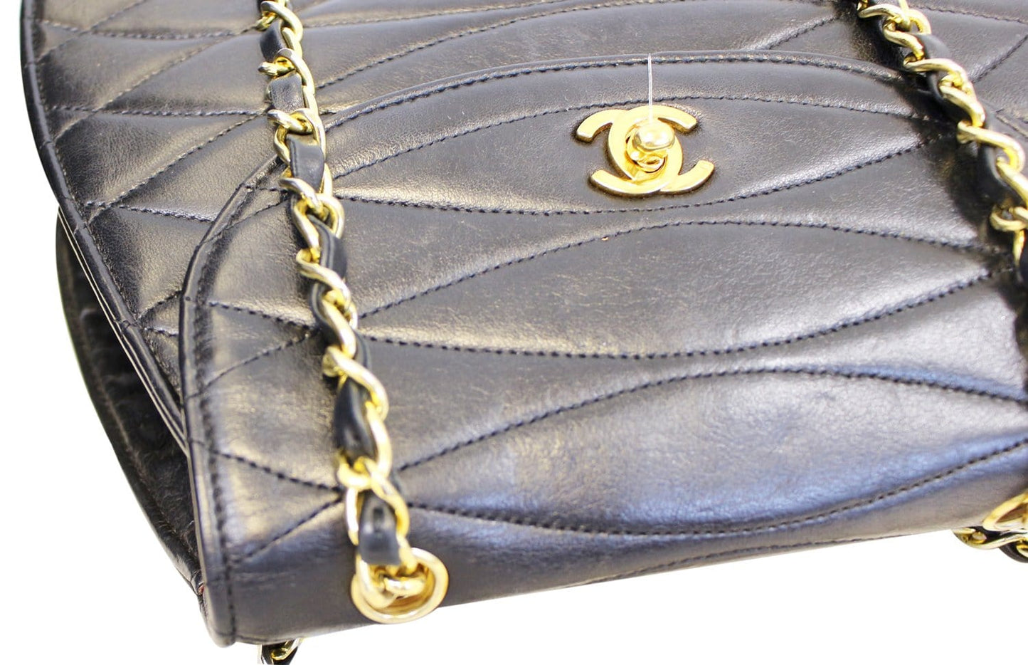 Rare CHANEL Wave  GHW CC Flap Bag