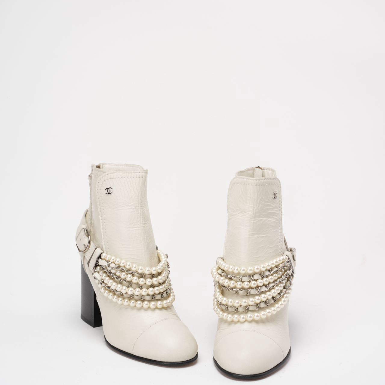 Chanel White Calfskin Pearl Chain CC Short Boots 39.5