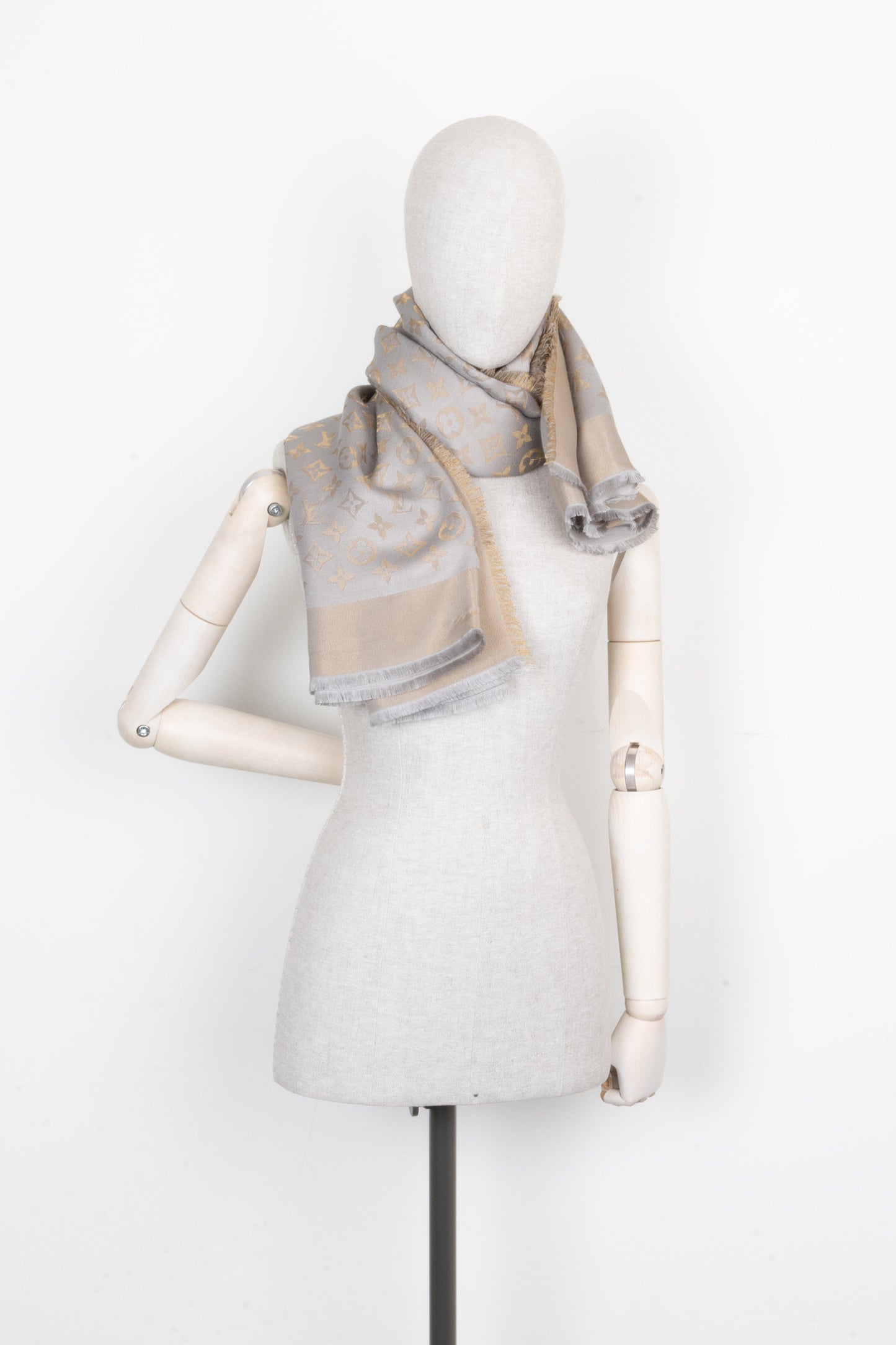 LOUIS VUITTON Scarf Wool Silk MNG Silver Gold