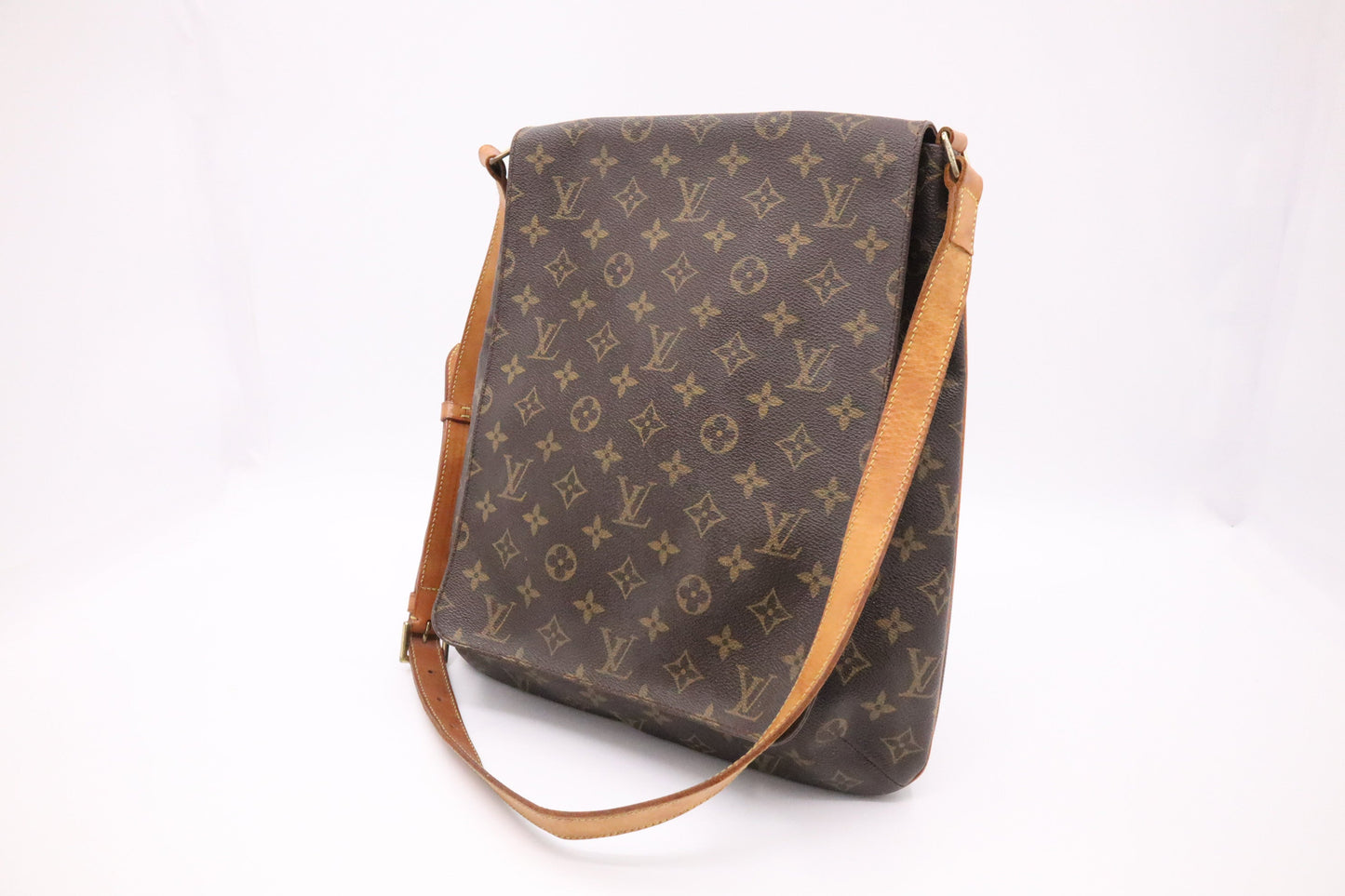 Louis Vuitton M tte Salsa MM in Monogram Canvas