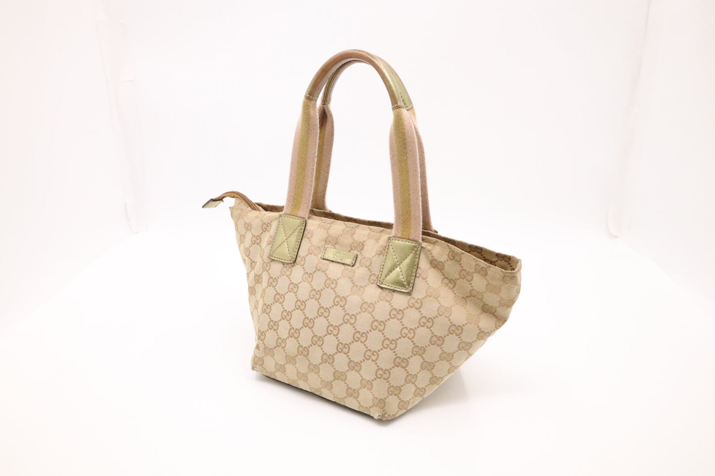 Gucci Handbag in GG Canvas