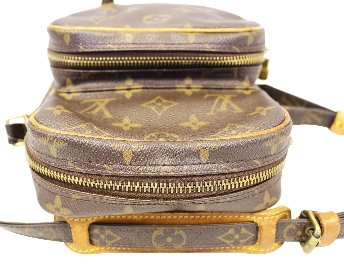 LOUIS VUITTON Monogram Canvas Amazone Crossbody Bag