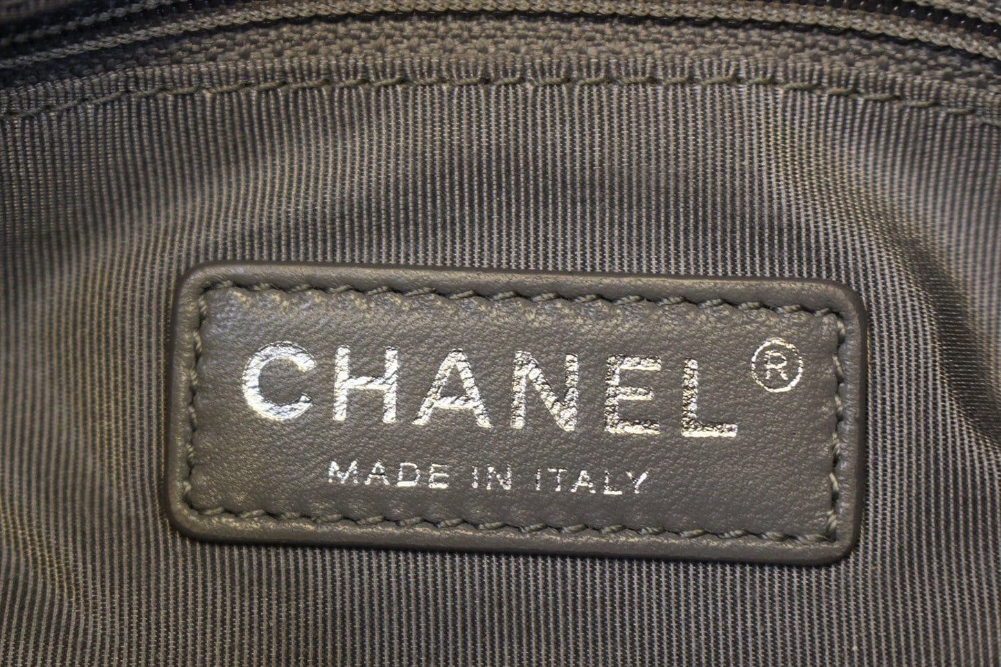 CHANEL CC Flap Medium Dark Brown Caviar Leather Leather Shoulder Bag