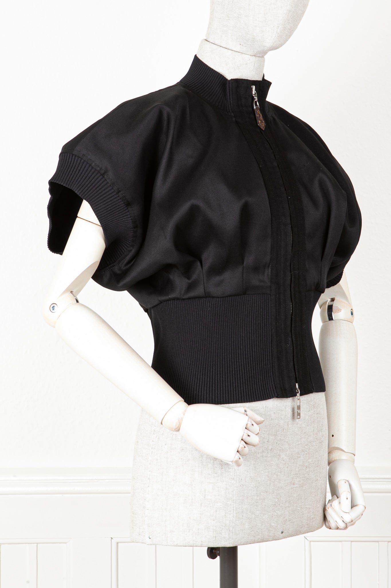 LOUIS VUITTON Short Sleeved Jacket