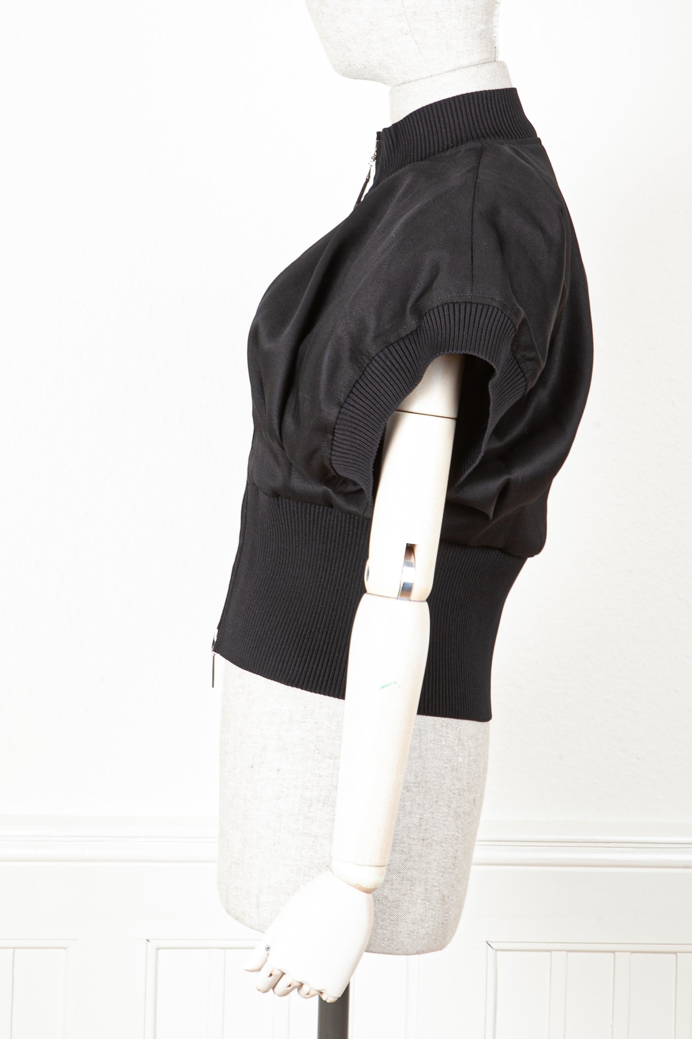 LOUIS VUITTON Short Sleeved Jacket