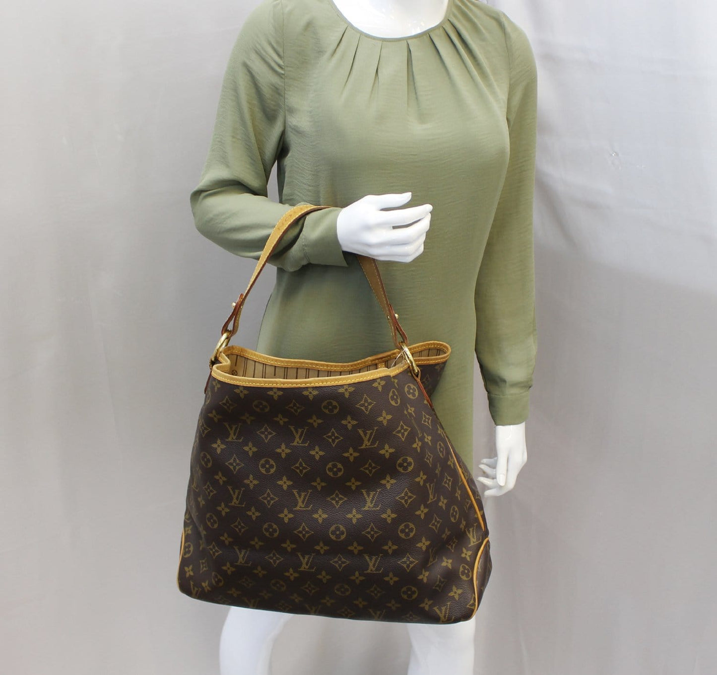 LOUIS VUITTON Shoulder Bag  Monogram Canvas Delightful MM