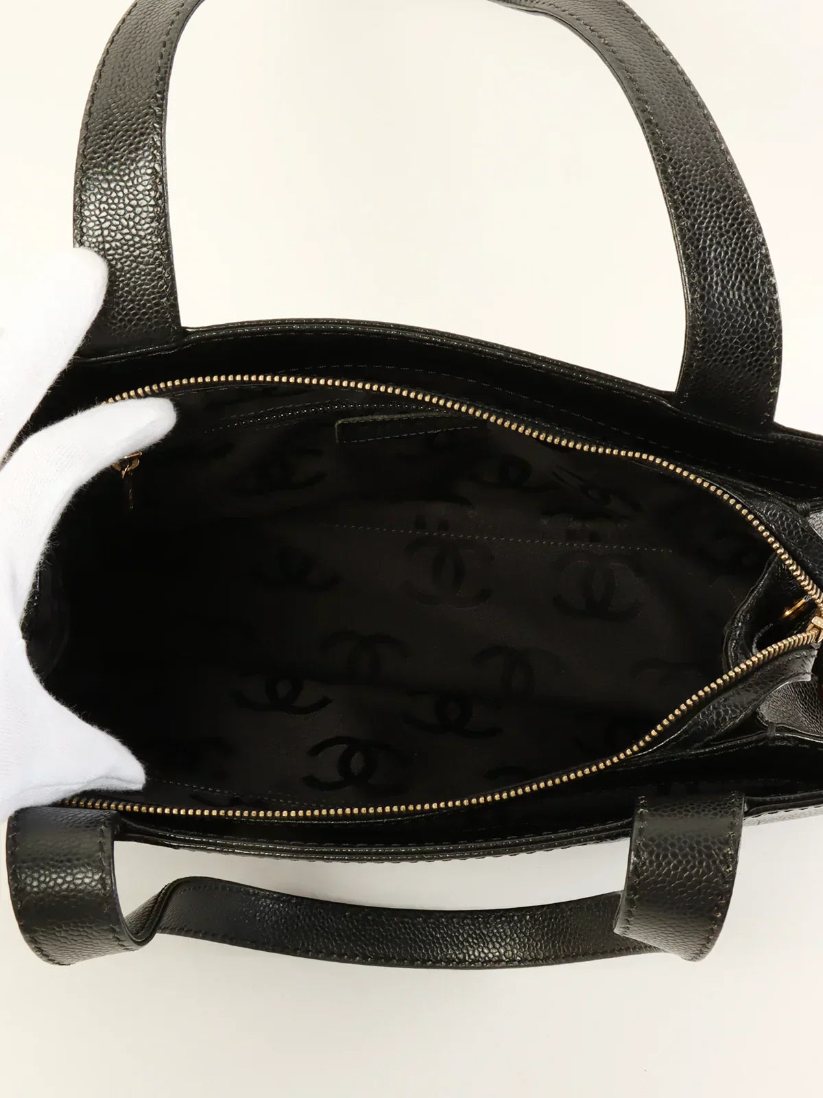 CHANEL Around 2001 Made Caviar Skin Cc Mark Stitch Shoulder Bag Black