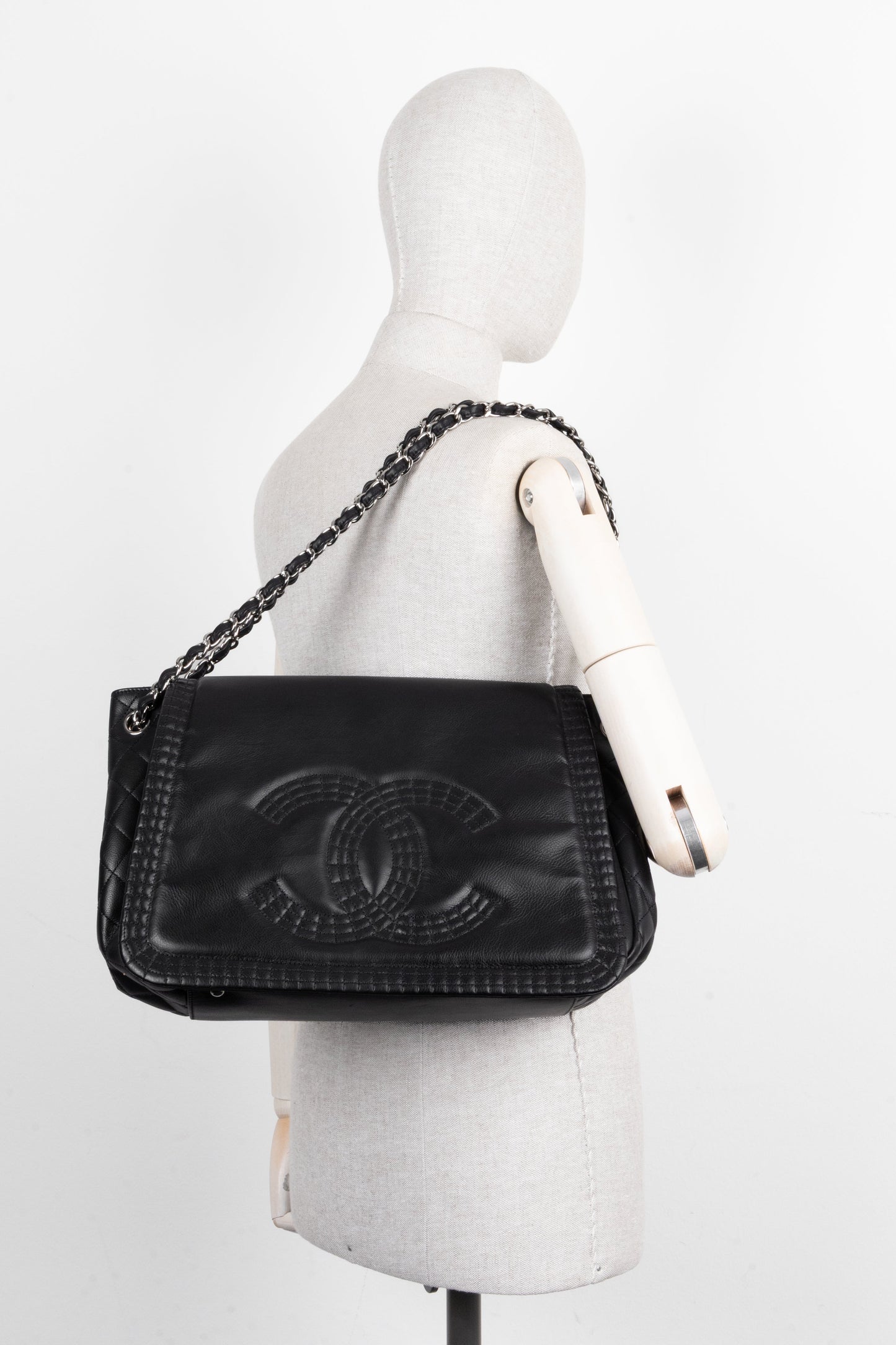 CHANEL CC Flap Bag Leather Black