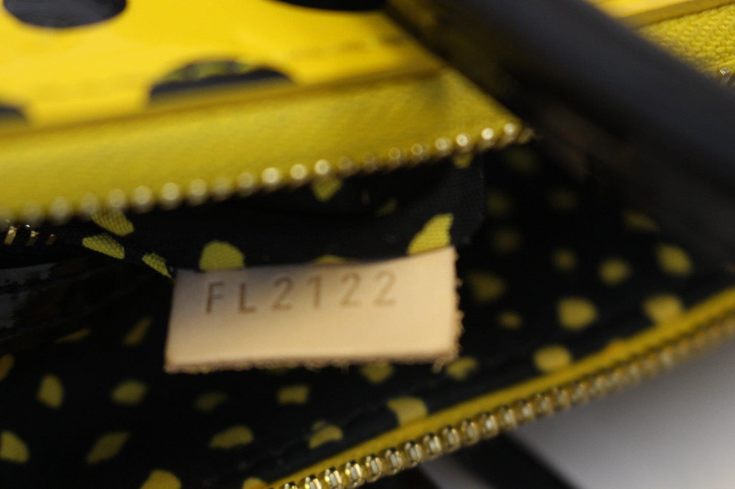 LOUIS VUITTON Limited Yayoi Kusama Yellow Vernis Black Dots Lockit MM Bag