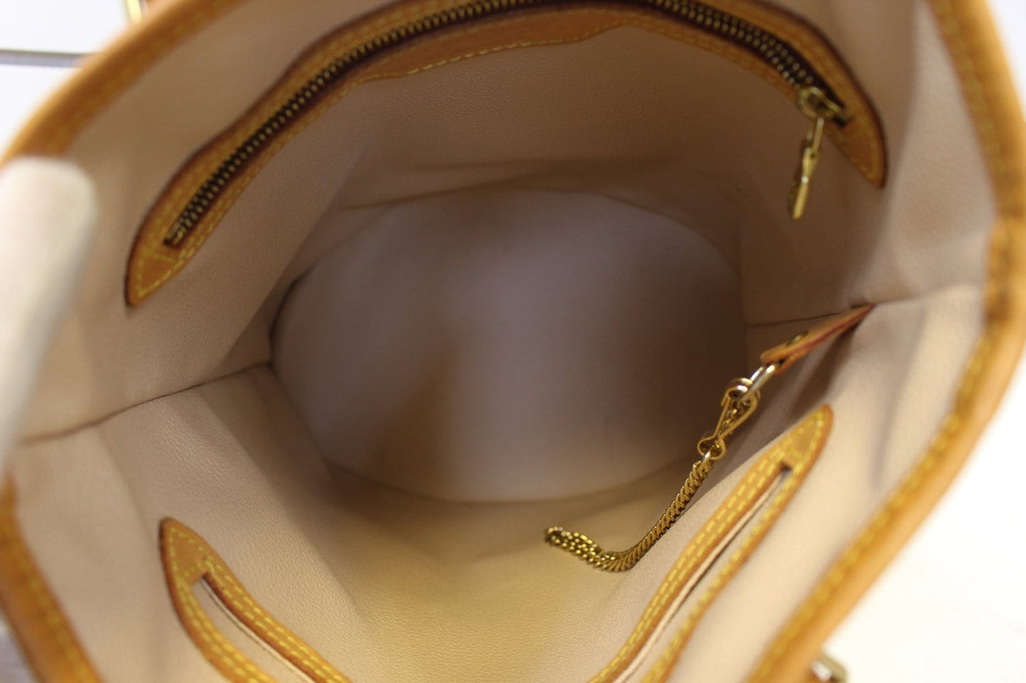 LOUIS VUITTON Bucket PM Monogram Canvas Shoulder Bag