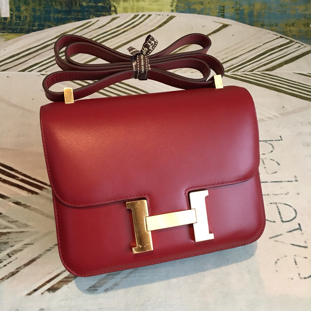 Top Quality Constance Burgundy For Women Gold Toned Hardware 9.5in/24cm