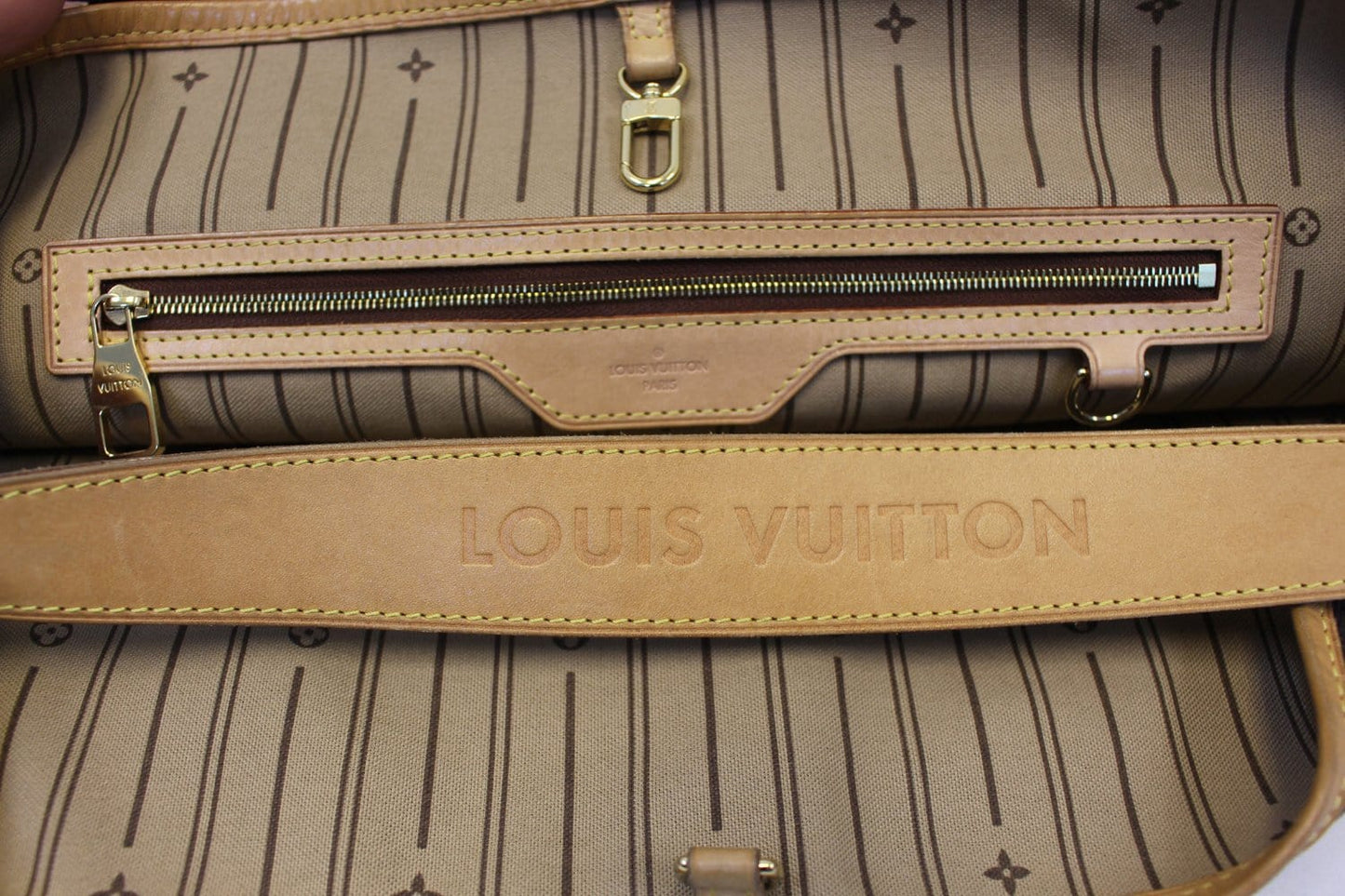 LOUIS VUITTON Delightful GM   Monogram Shoulder Bag