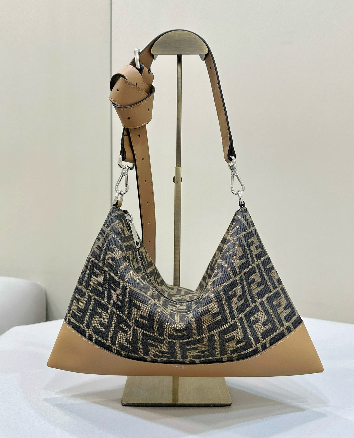 FF290 Fendi After Messenger / 13.1x9inch / HIGHEST QUALITY VERSION