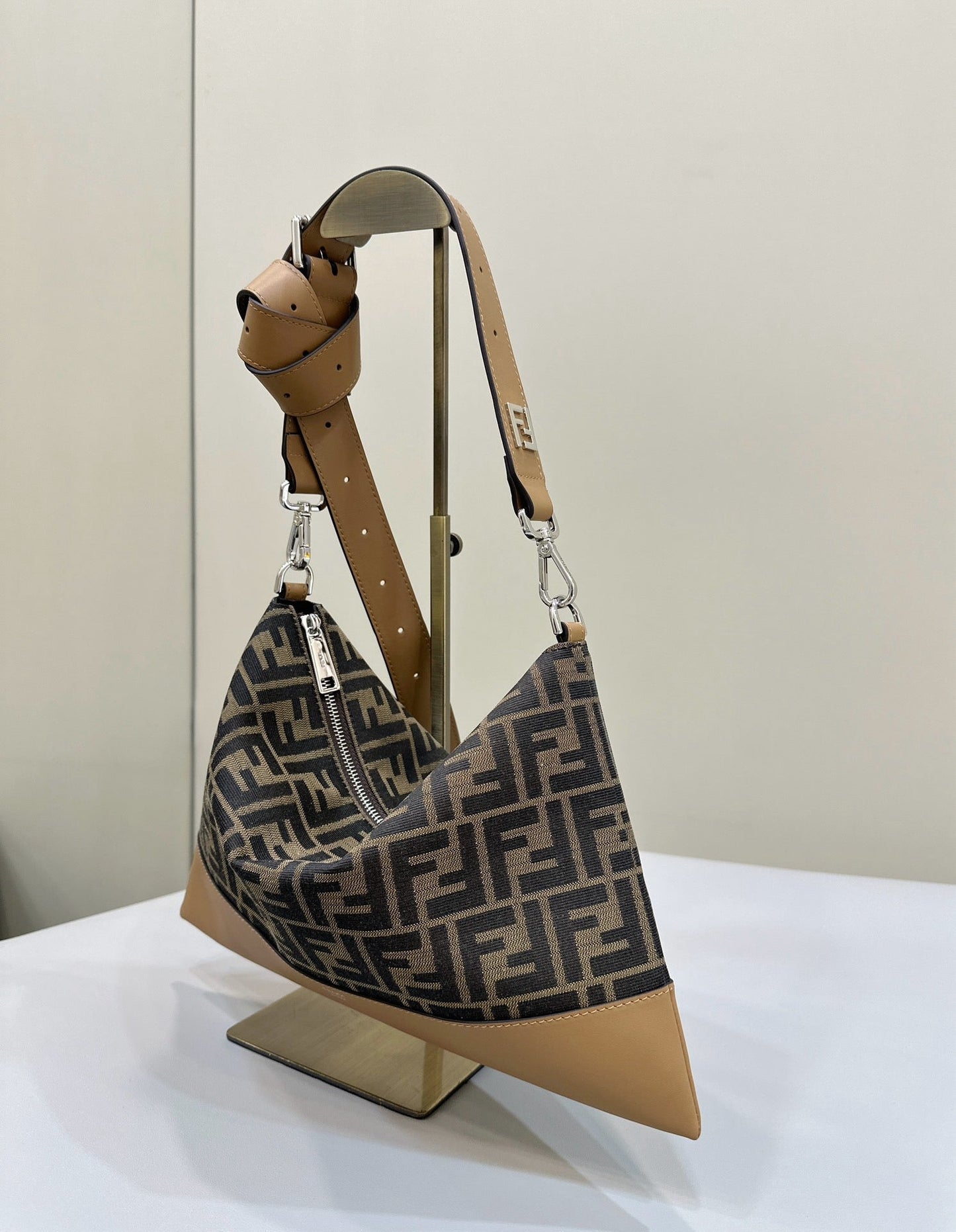 FF289 Fendi After Messenger / 13.1x9inch / HIGHEST QUALITY VERSION