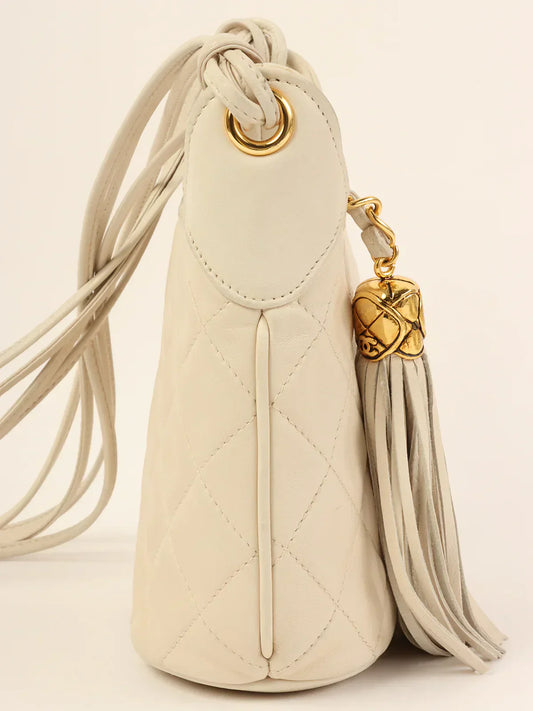 CHANEL Around 1990 Made Cc Mark Stitch Tassel Design Shoulder Bag White