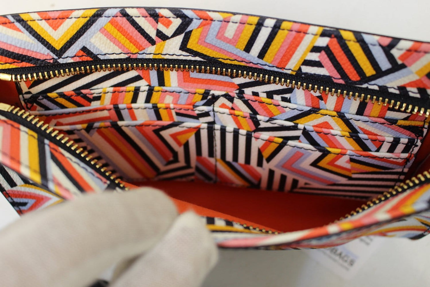 TORY BURCH Kerrington Wallet Crossbody Clutch Cut Out T Print