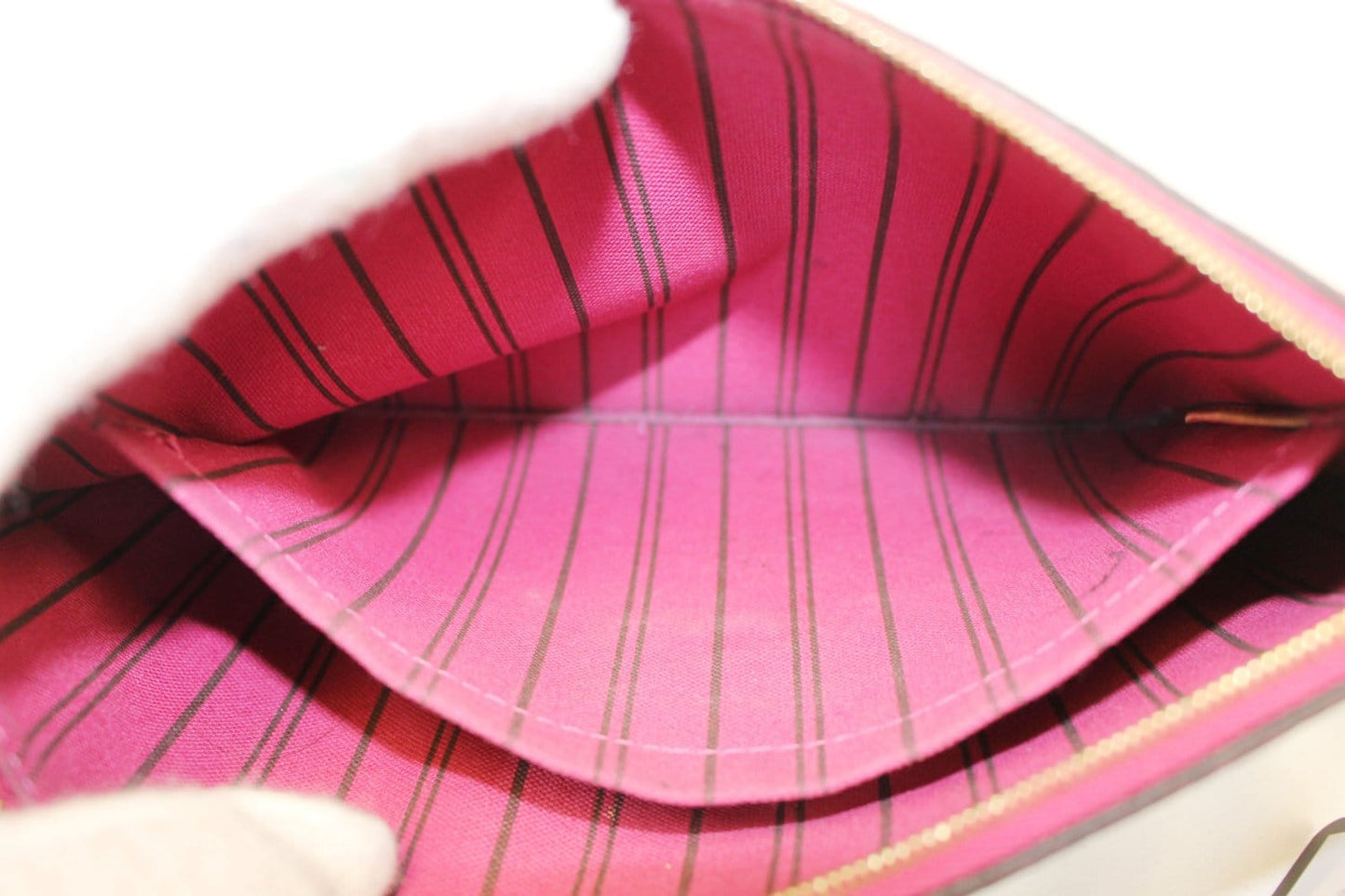 LOUIS VUITTON Monogram Canvas Pochette Wristlet Pouch Neverfull MM Fuchsia