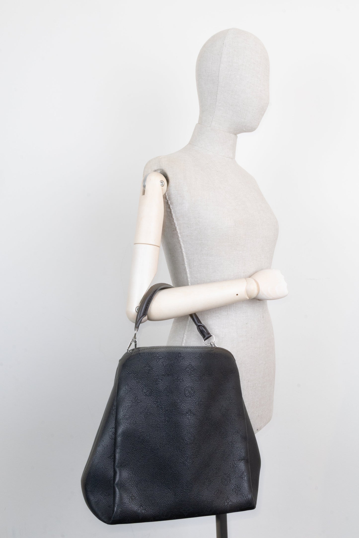 LOUIS VUITTON Babylone BB Bag Mahina Black
