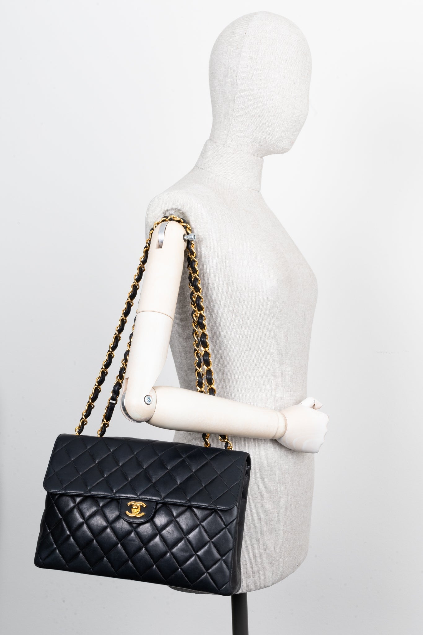 CHANEL Jumbo Single Flap Bag Black