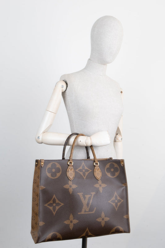 LOUIS VUITTON Onthego GM MNG Canvas