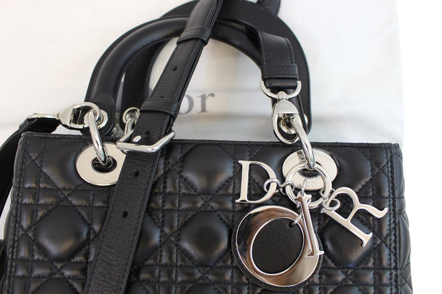 CHRISTIAN DIOR Cannage Quilted  Leather Lady Dior Medium Bag TT1027