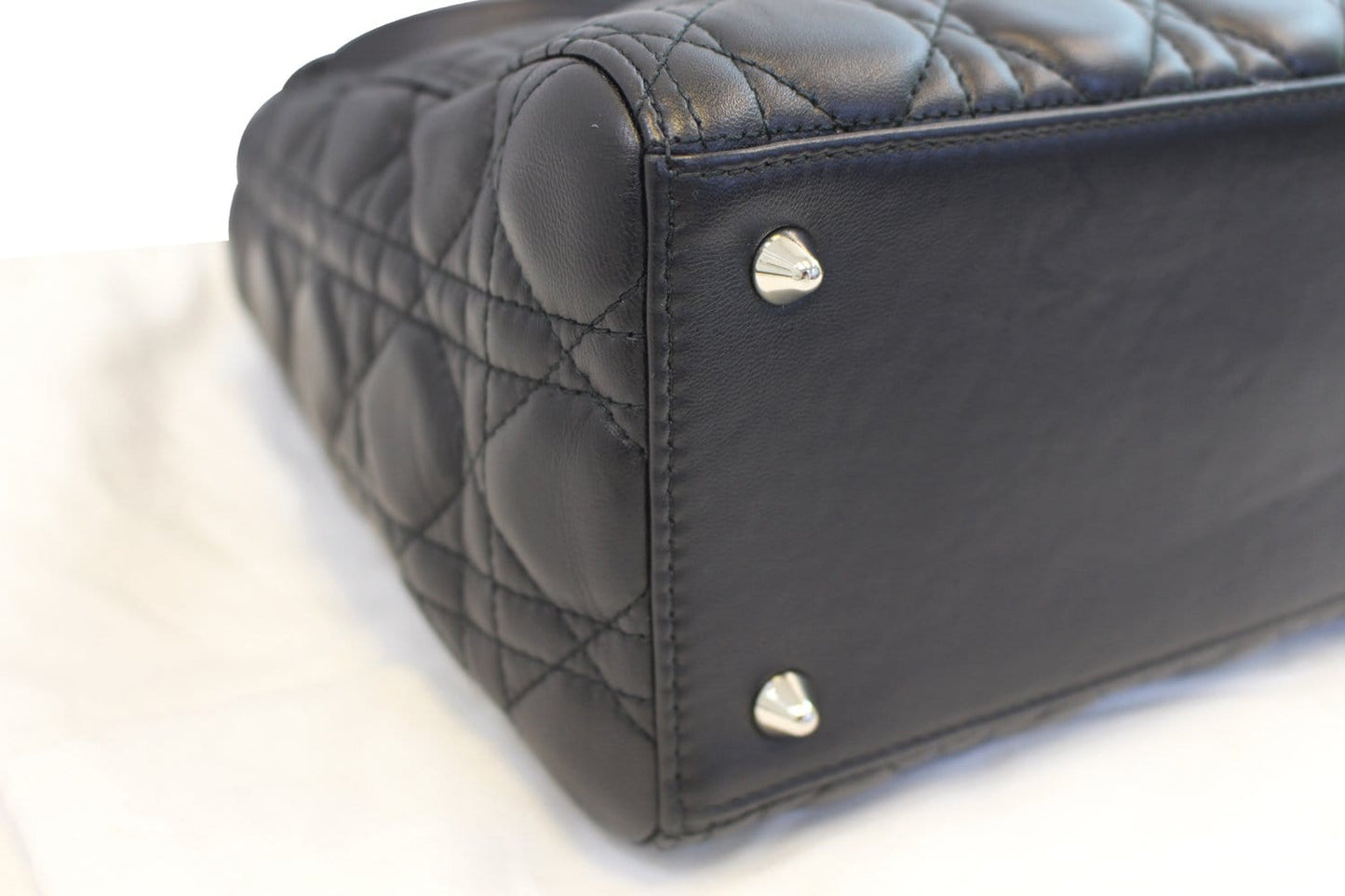 CHRISTIAN DIOR Cannage Quilted  Leather Lady Dior Medium Bag TT1027