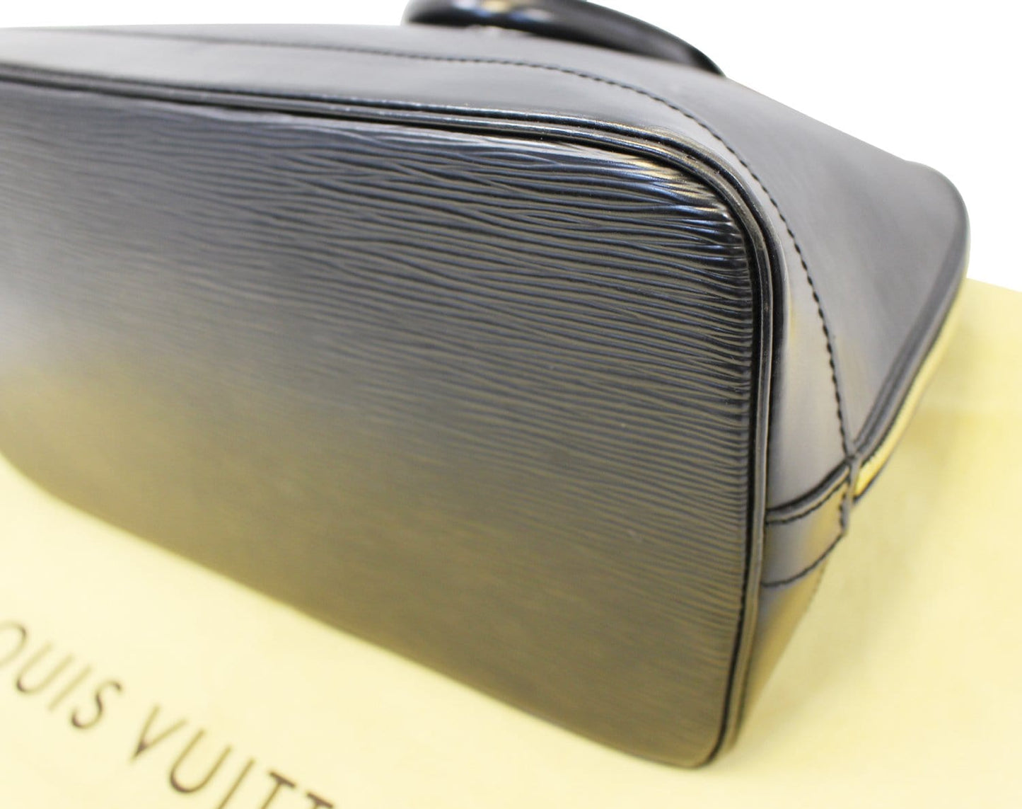 LOUIS VUITTON Epi Leather Alma PM Black Satchel Bag