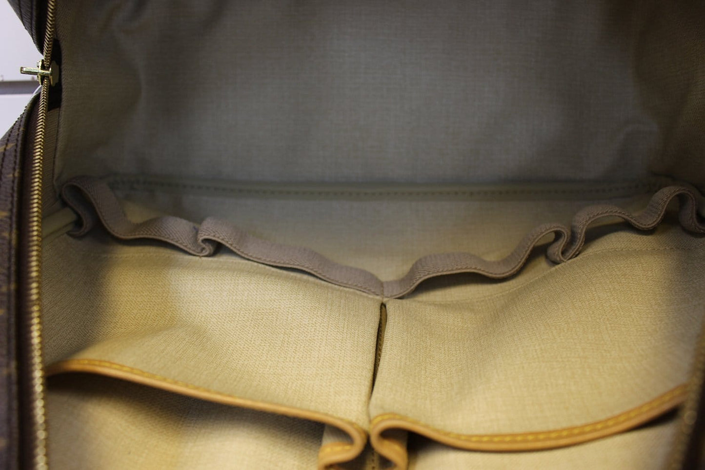 LOUIS VUITTON Monogram Canvas Deauville Brown Satchel Bag