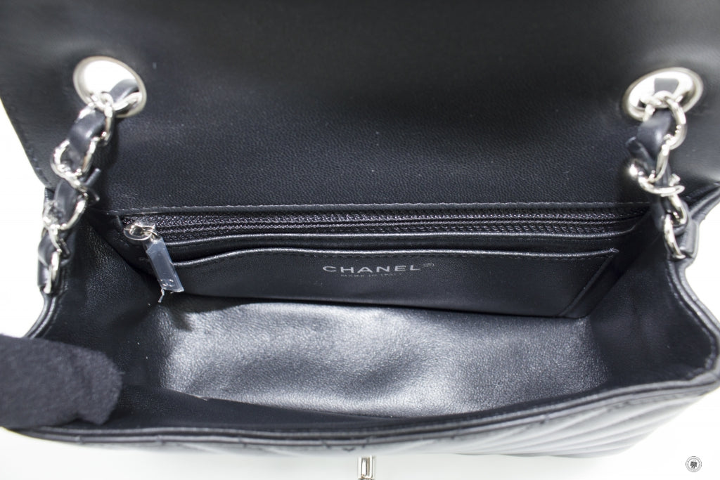 Chanel A Y CC Chervon  Black /  Lambskin CM Shoulder Bags Shw