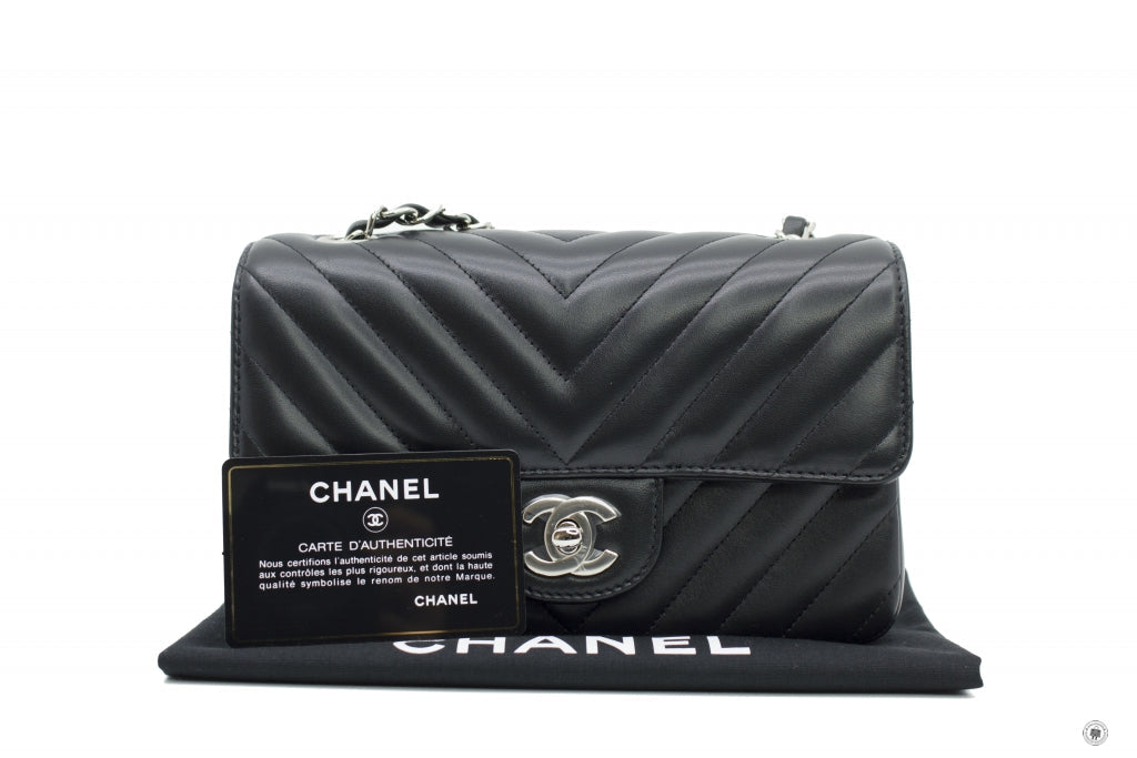 Chanel A Y CC Chervon  Black /  Lambskin CM Shoulder Bags Shw