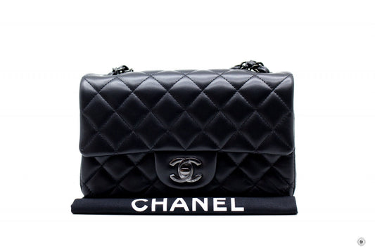Chanel A B Classic CC Flap  Black /  Lambskin Shoulder Bags Bkhw