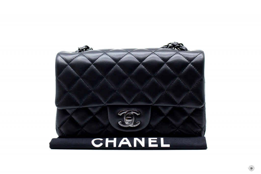 Chanel A69900 B06311 Classic CC Flap  Black   94305 Lambskin Shoulder Bags Bkhw