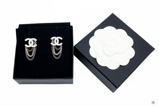 Chanel ABB CC Logo With Cyrstal And Chains Silver / NF Metal .CMX.CM Earrings Shw