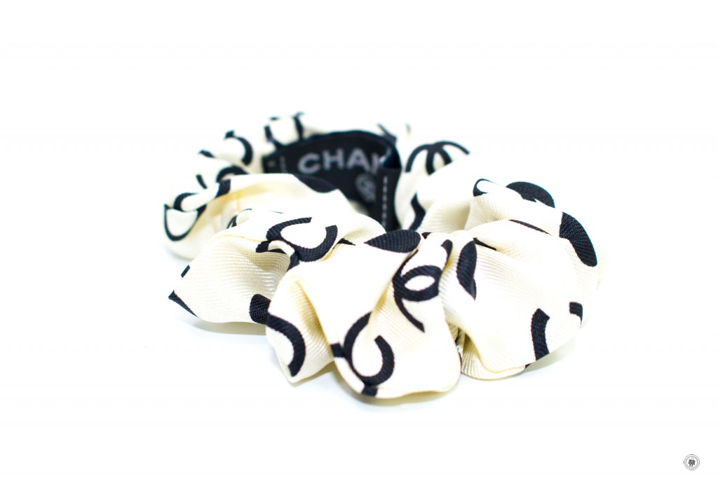 Chanel AAB Hair Accessories Ivory/black Fabric Others