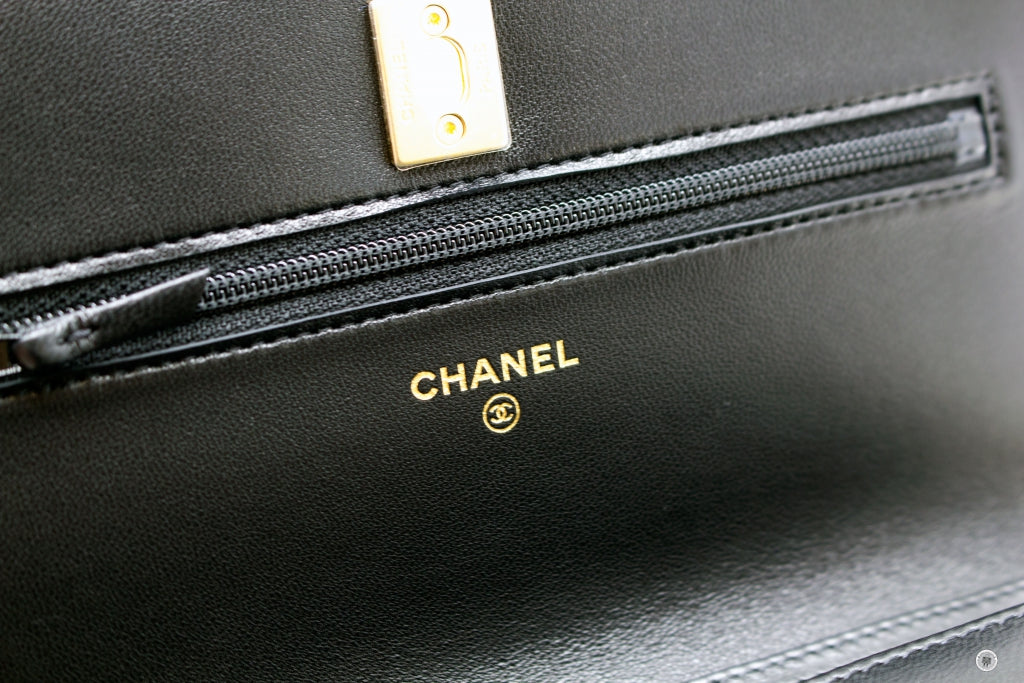 Chanel APB Wallet ON Chain WOC With Golden Pearl Crush Black /  Lambskin Shoulder Bags Ghw