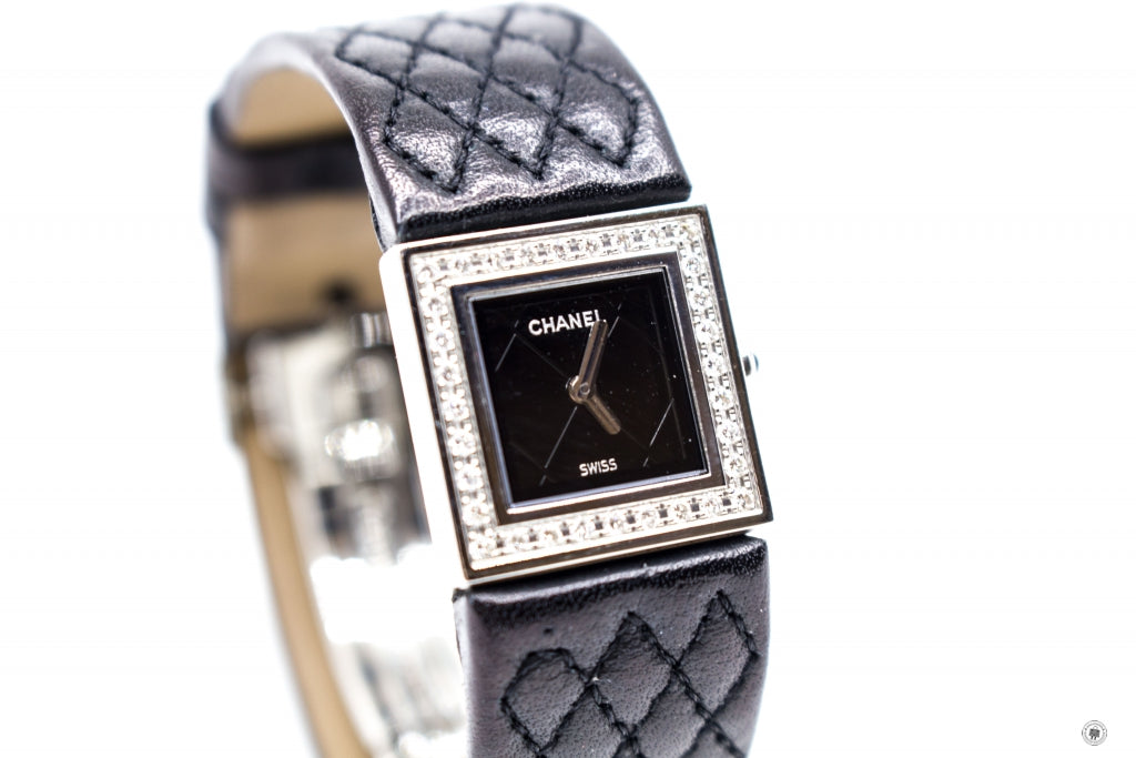Chanel Boy-friend Acier Etanche M Quartz With Diamonds Black Leather Circumference  CM Watches Shw