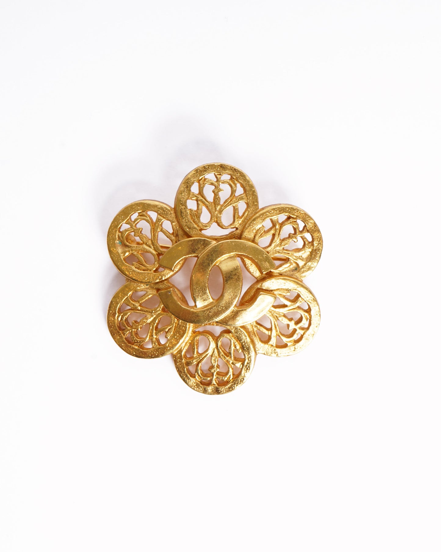 Chanel 1995 gold plated Floral brooch made in france