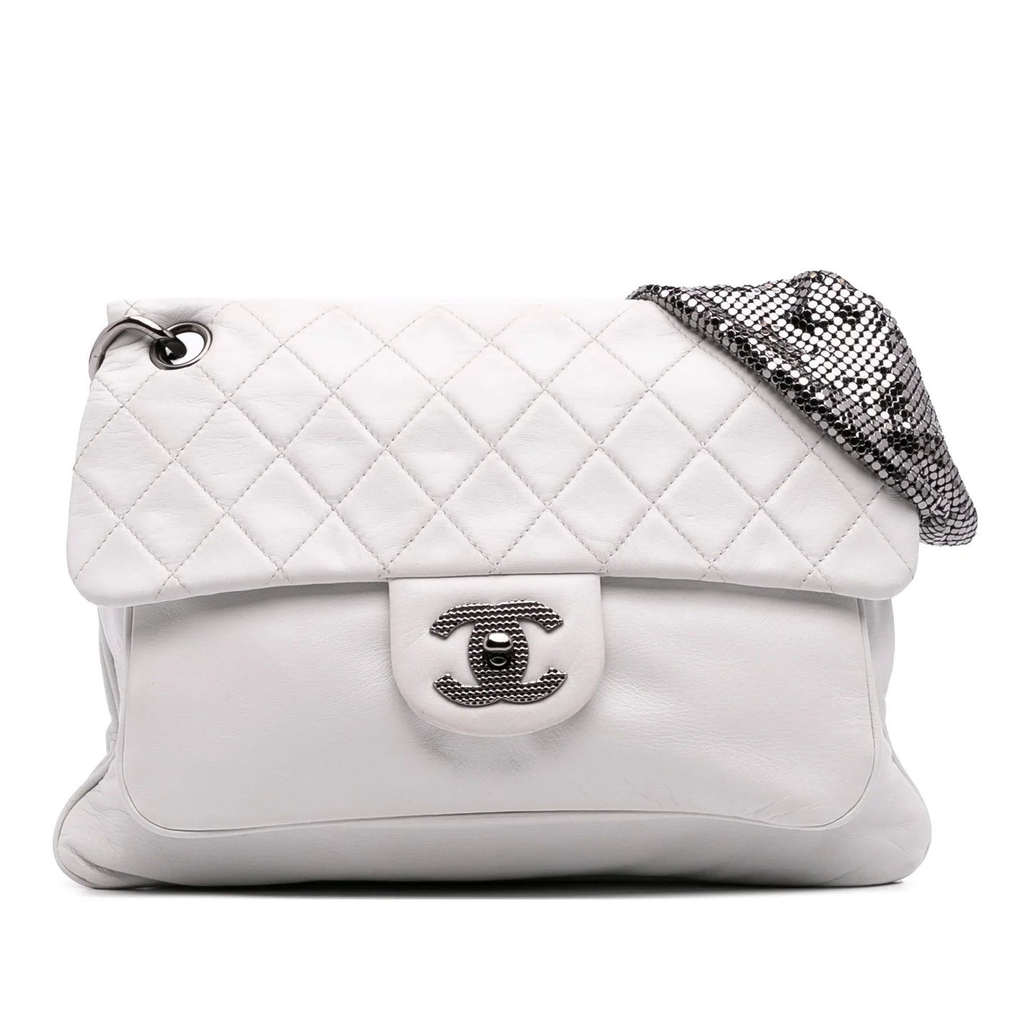 White Chanel CC Quilted Soft Lambskin Chain Mail Shoulder Bag