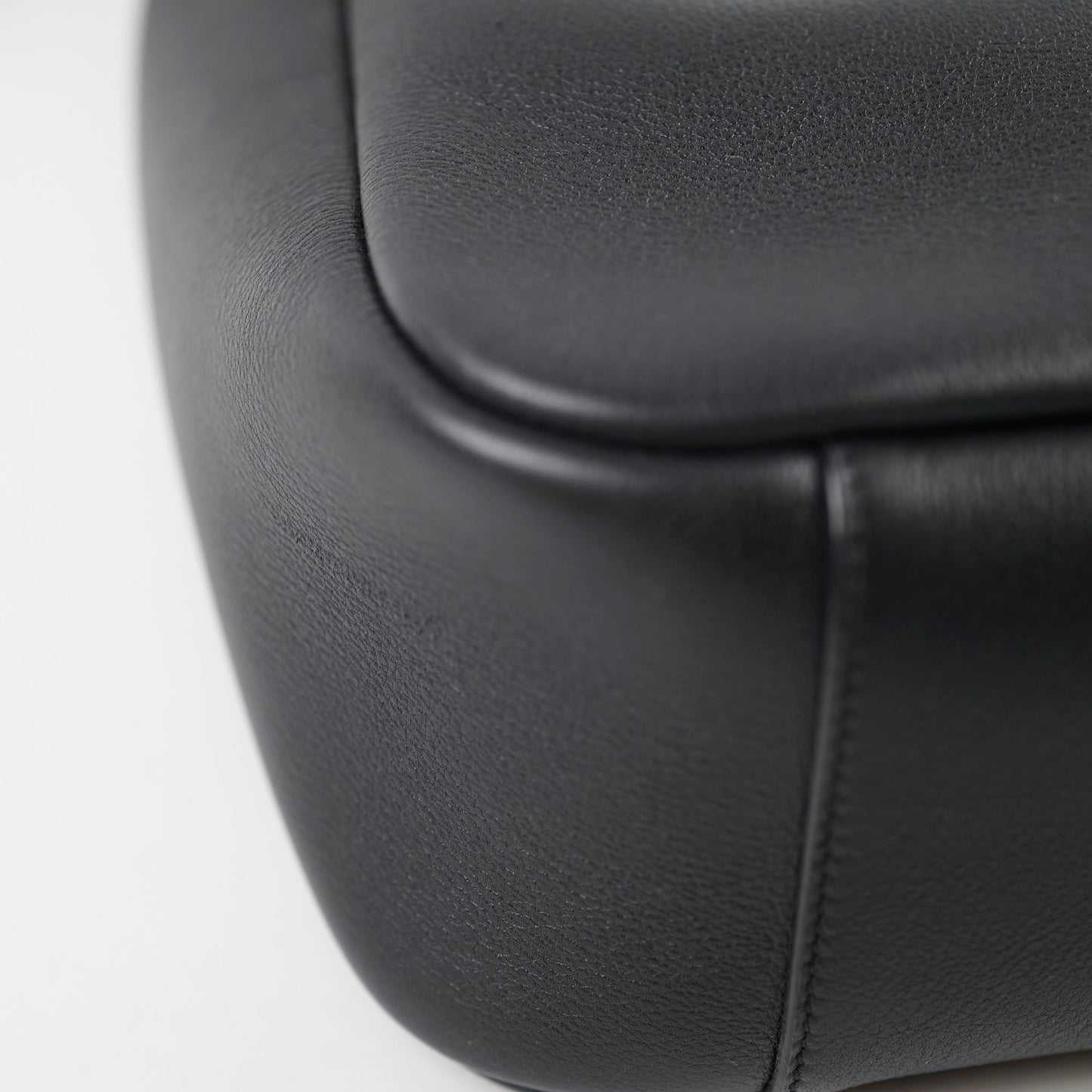 Saint Laurent LE 5 à 7 Supple Small Black