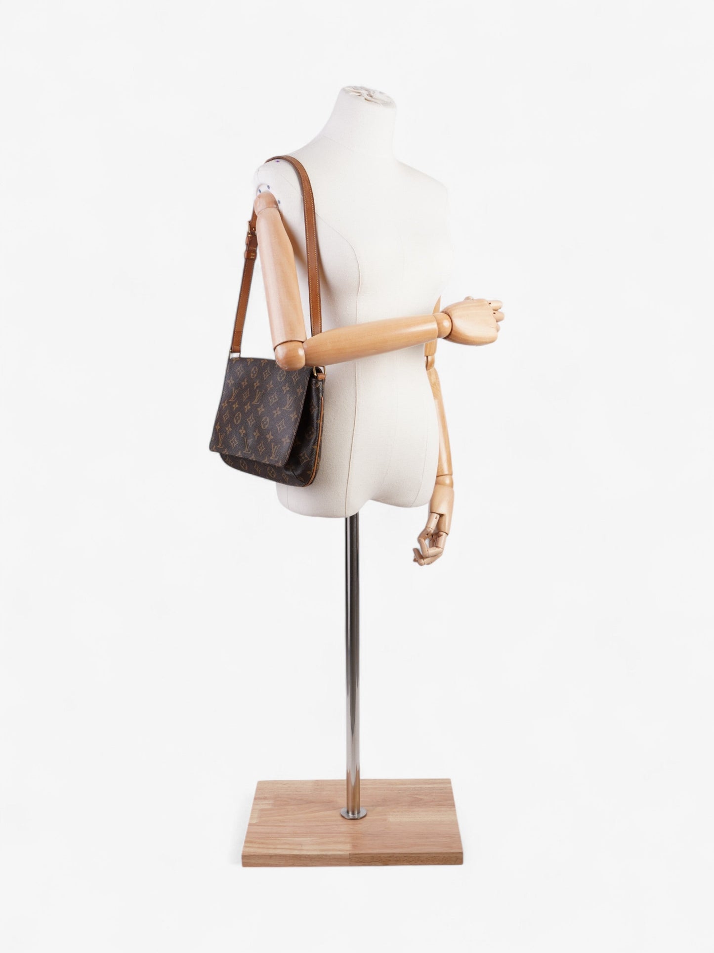 Louis Vuitton M tte Tango Monogram Coated Canvas