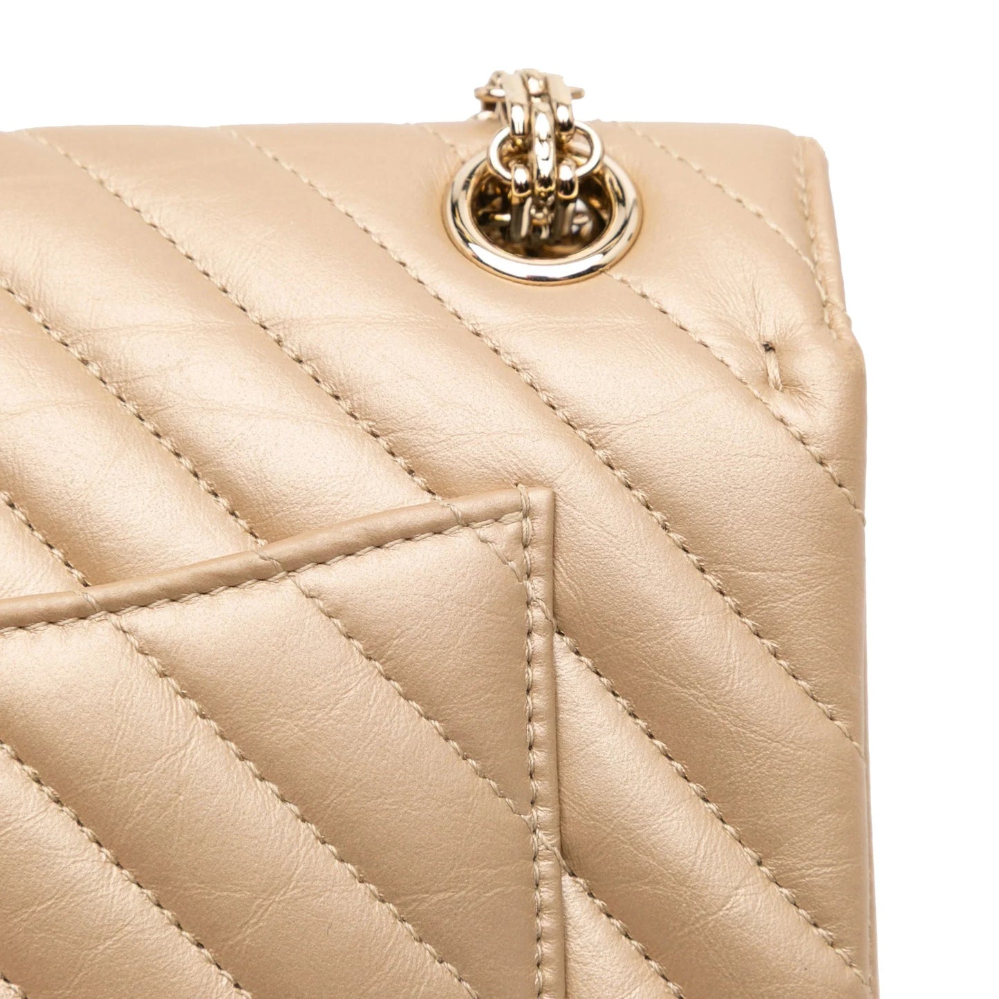 Gold Chanel Reissue 2.55 Chevron Quilted Metallic Calfskin Single Flap 224 Crossbody Bag