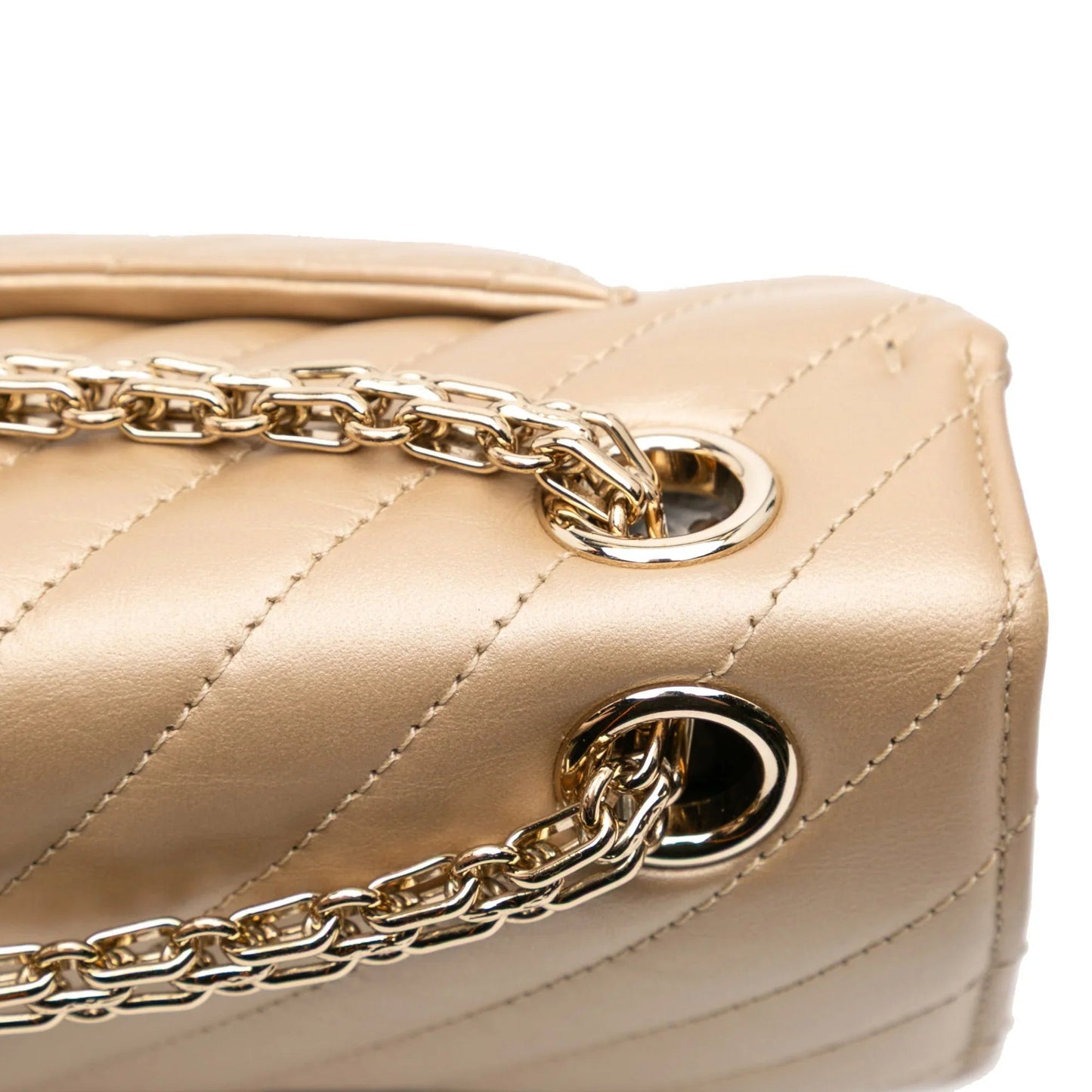 Gold Chanel Reissue 2.55 Chevron Quilted Metallic Calfskin Single Flap 224 Crossbody Bag