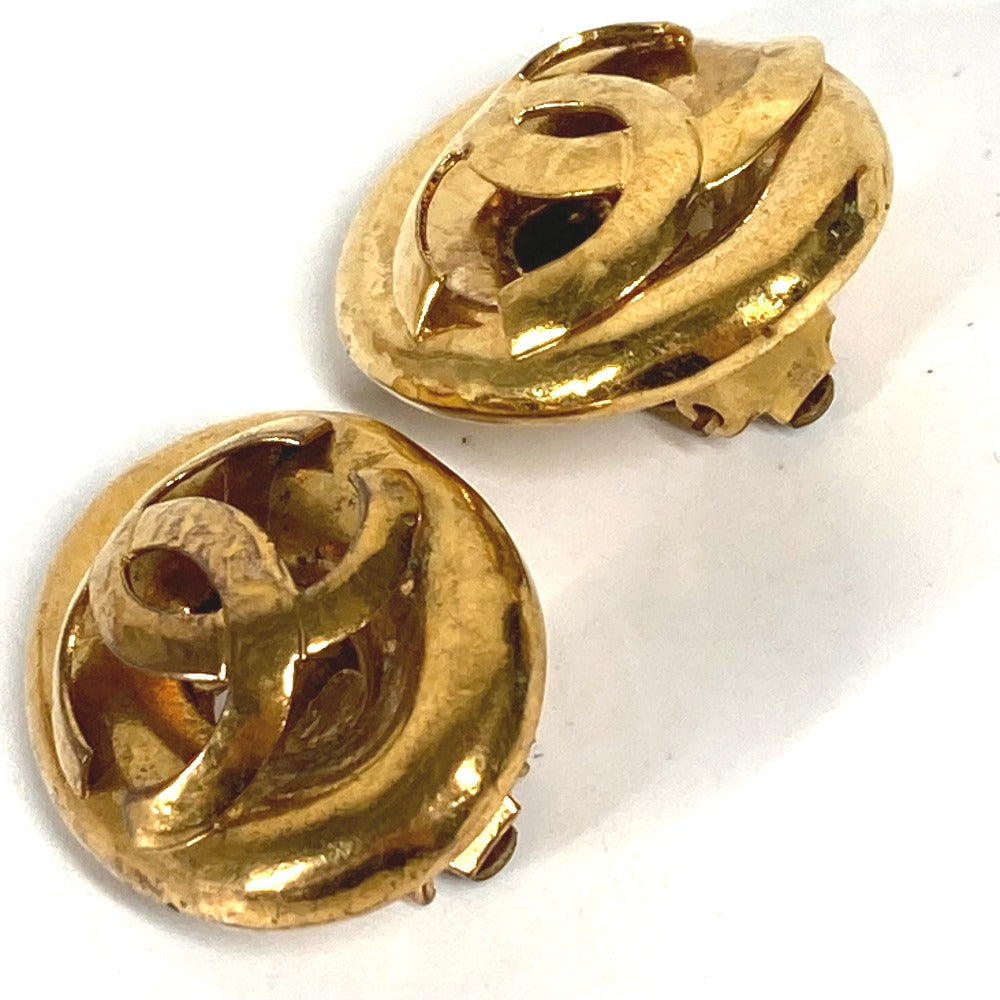 CHANEL Earring metal gold   CC COCO Mark