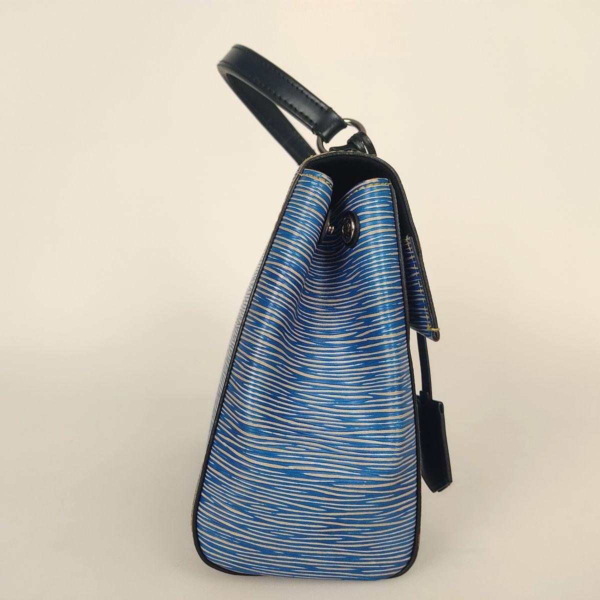 LOUIS VUITTON Louis Vuitton Louis Vuitton Cluny bag in light blue epi leather
