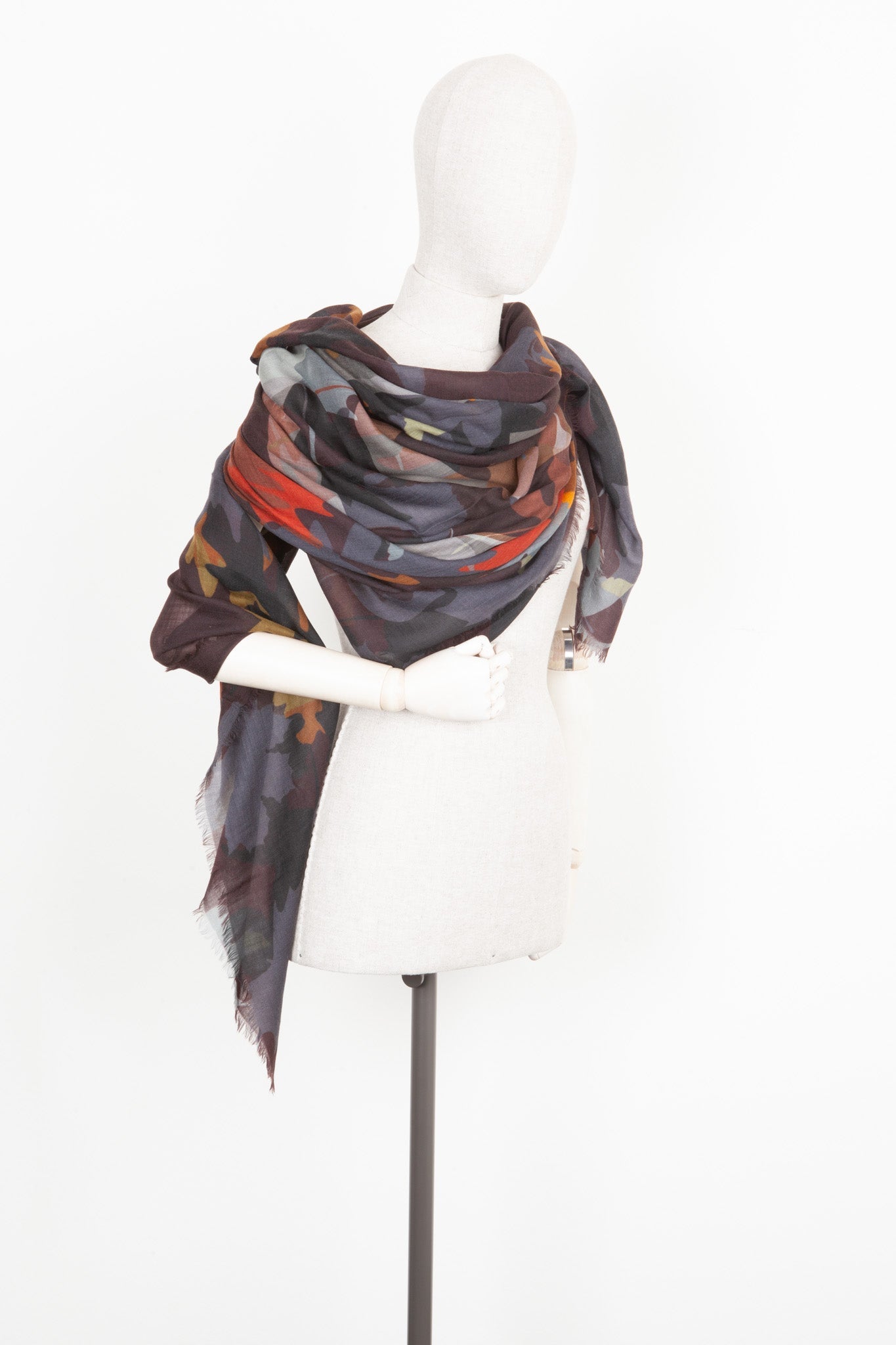 CHANEL Scarf Autumn Leaves Cashmere 140 Brown