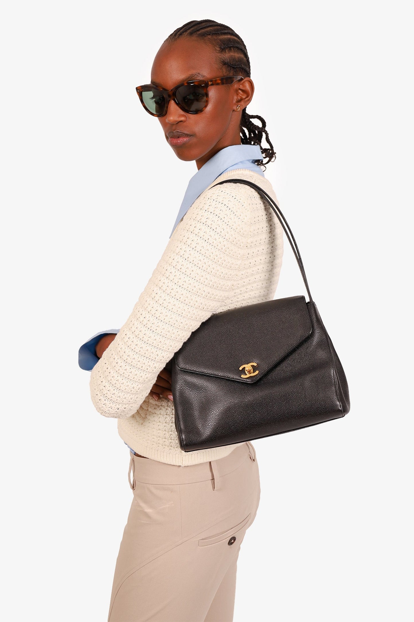 Pre-Loved Chanel™ 1997-99 Black Caviar CC Turnlock Envelope Shoulder Bag