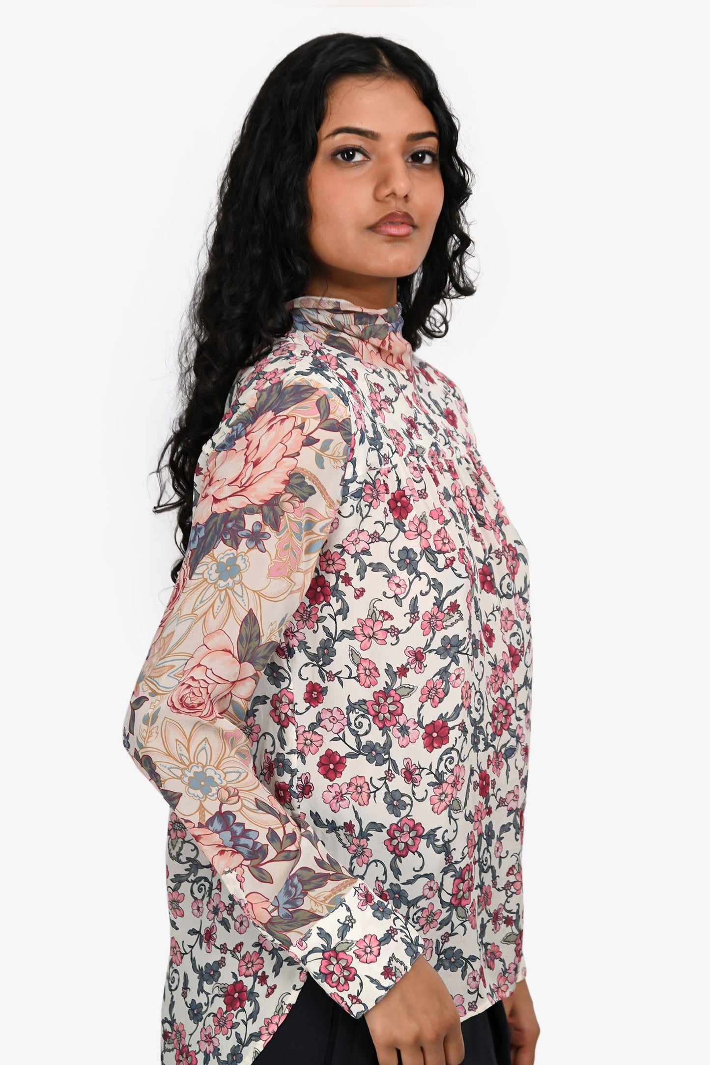 See By Chloe White/Pink Floral Print Neck Tie Detail Top Size 38