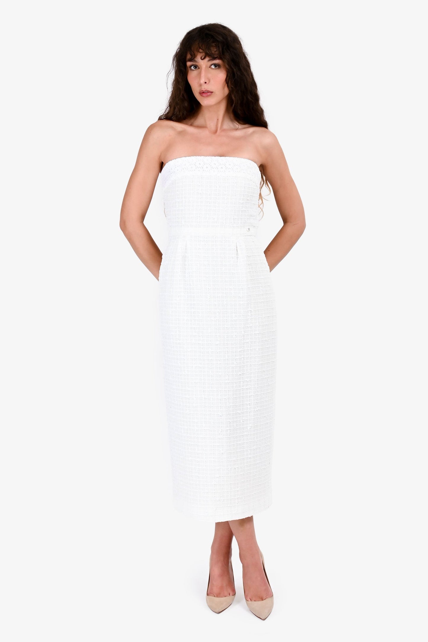 Pre-Loved Chanel™ Cruise 2021 White Tweed Strapless Midi Dress Size 36