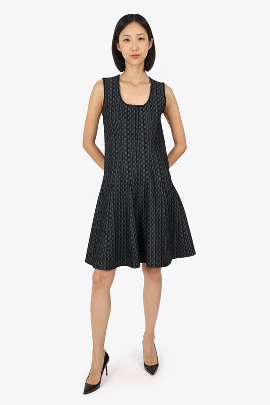 Prada Black/Grey Wool Sleeveless Knee Length Dress Size 42